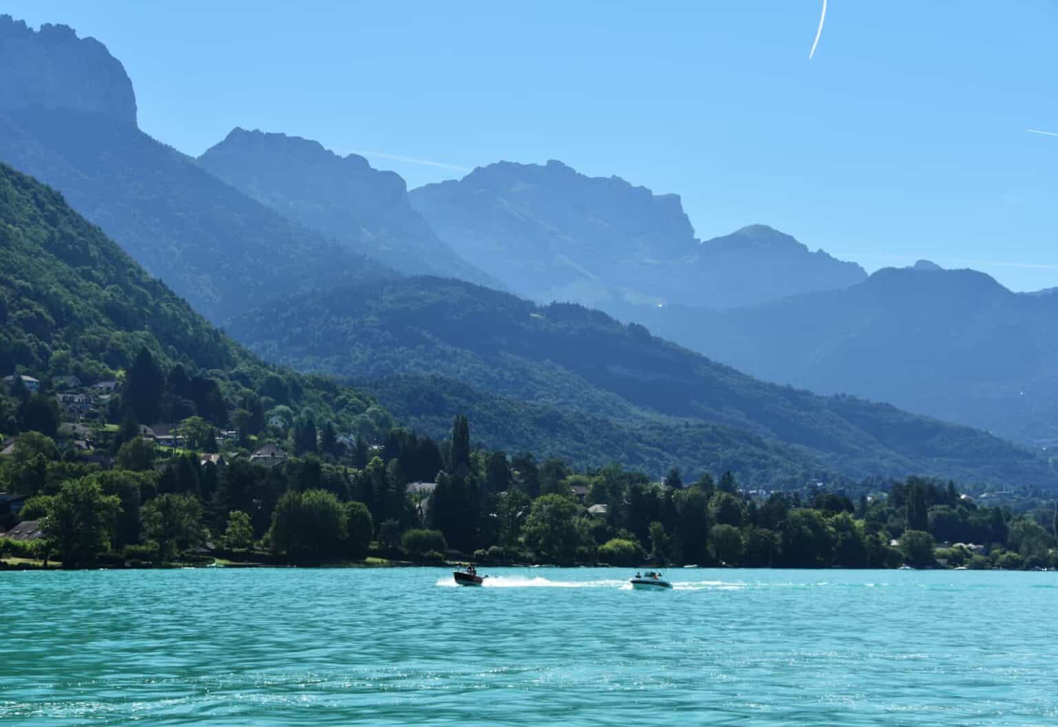 Everything there is to know about cycling around Lake Annecy